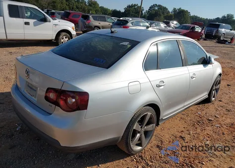 2008 Volkswagen Jetta Se/Sel z USA, uszkodzony, nr VIN 3VWRM71K18M106287